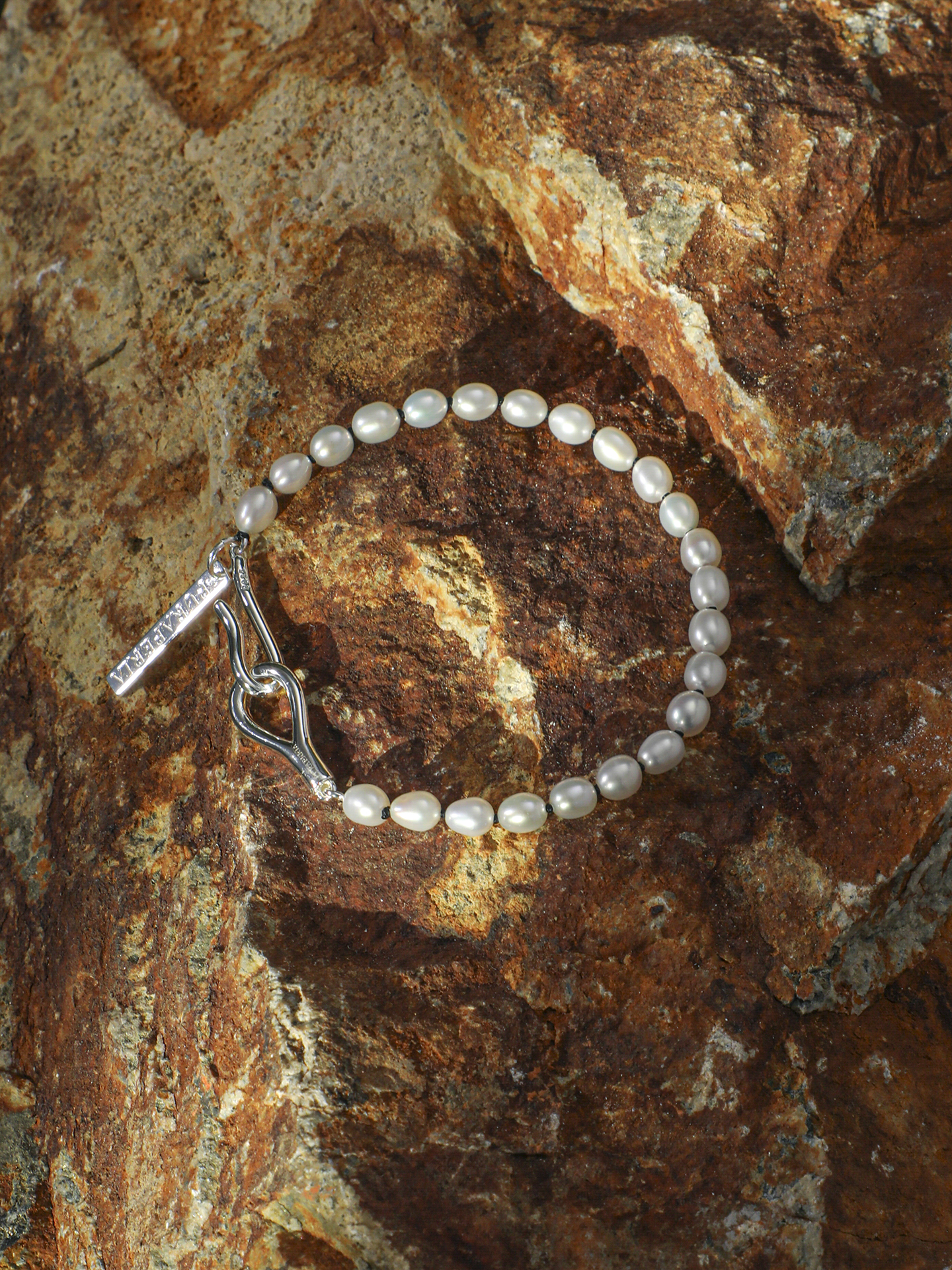 Freshwater flawless aurora rice bead bracelet